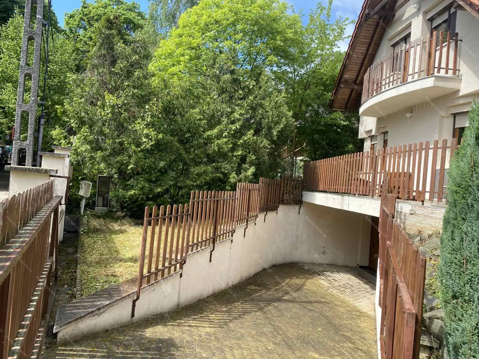 Kiadó albérlet 590000 Ft/hó áron: Leányfalu,  Pincehegyi utca . Mérete: 260 nm, 6 szobás | Alberlet.hu - 6671045