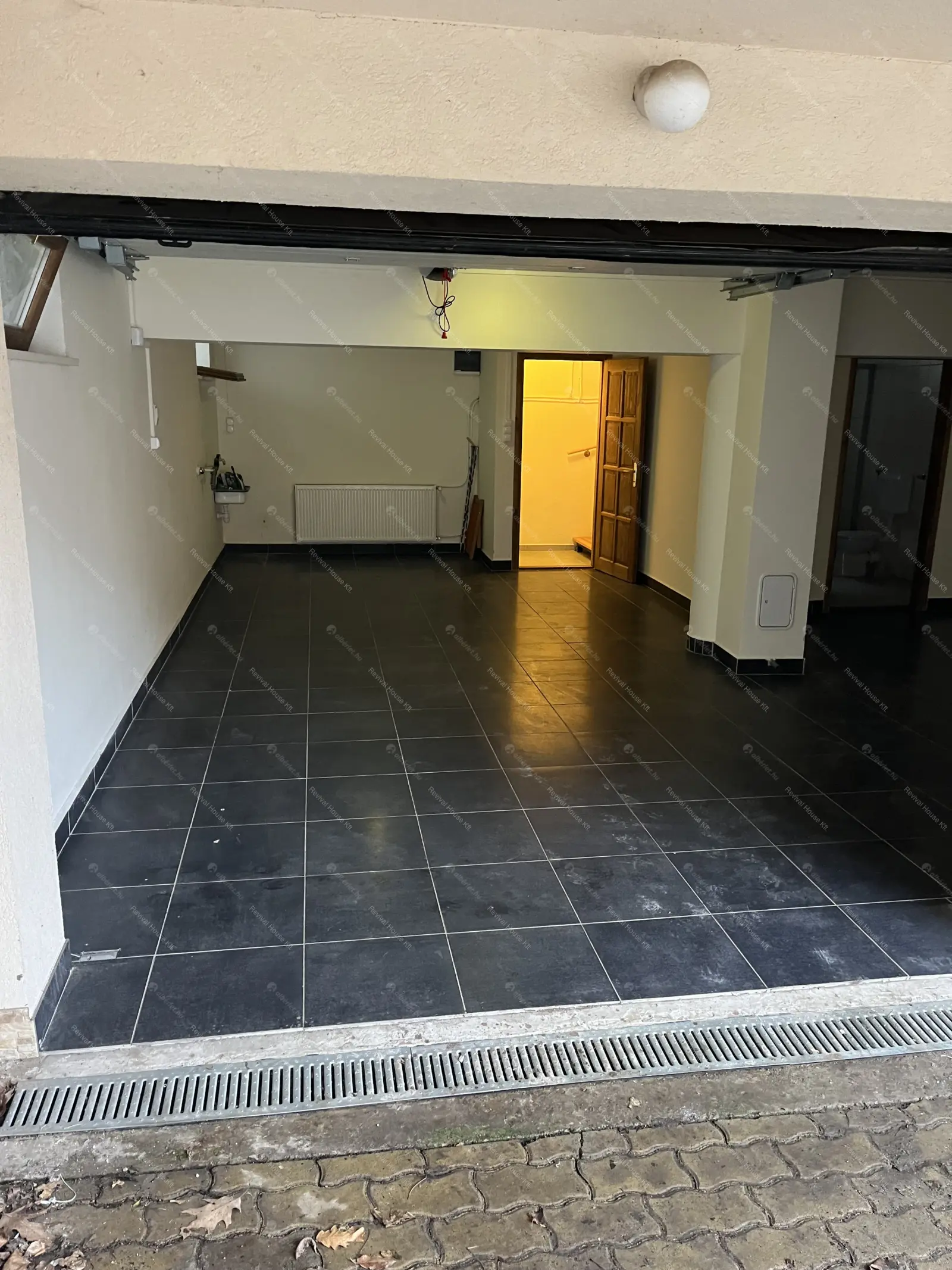 Kiadó albérlet 590000 Ft/hó áron: Leányfalu,  Pincehegyi utca . Mérete: 260 nm, 6 szobás | Alberlet.hu - 6671056