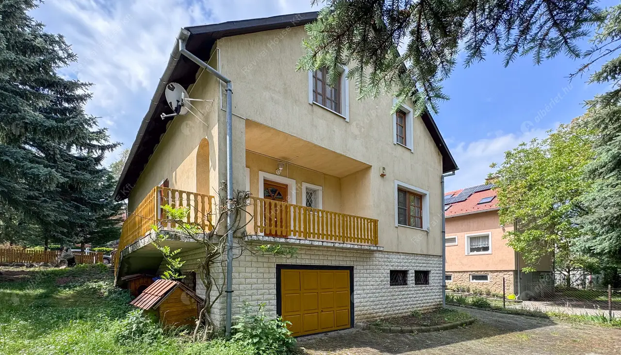 Kiadó albérlet 660000 Ft/hó áron: Nagykovácsi,  Besenyőtelek utca. Mérete: 230 nm, 6 szobás | Alberlet.hu - 6430854