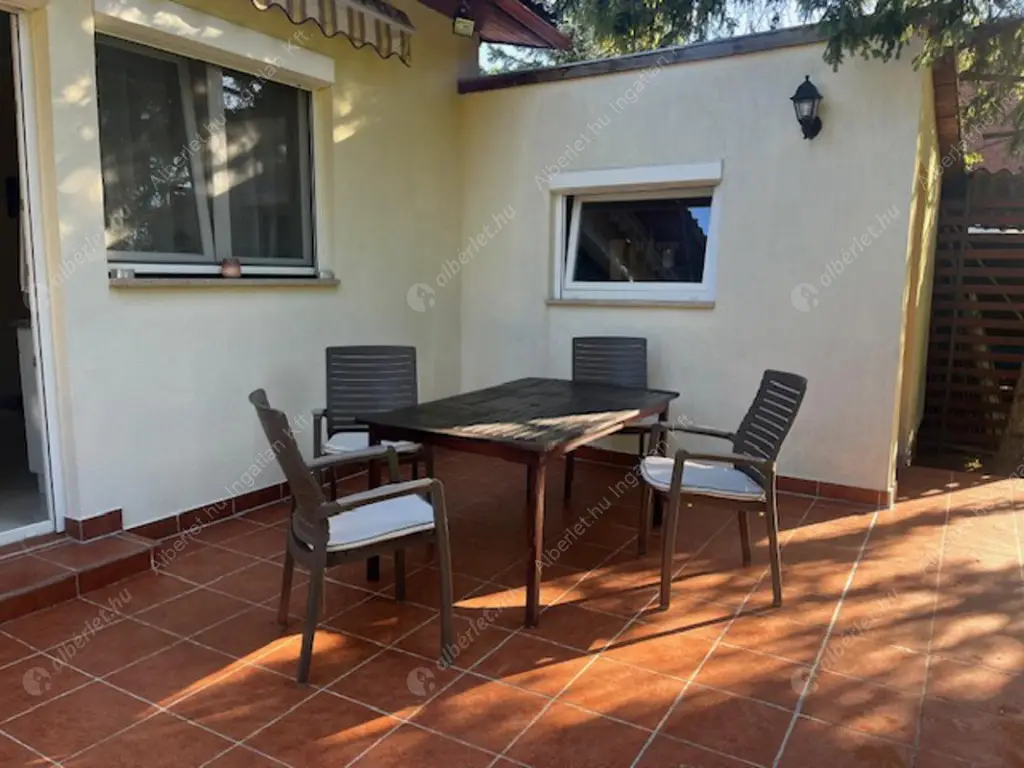 Kiadó albérlet 400000 Ft/hó áron: Nagykovácsi,  Erdősétány utca. Mérete: 90 nm, 3 szobás | Alberlet.hu - 6565594