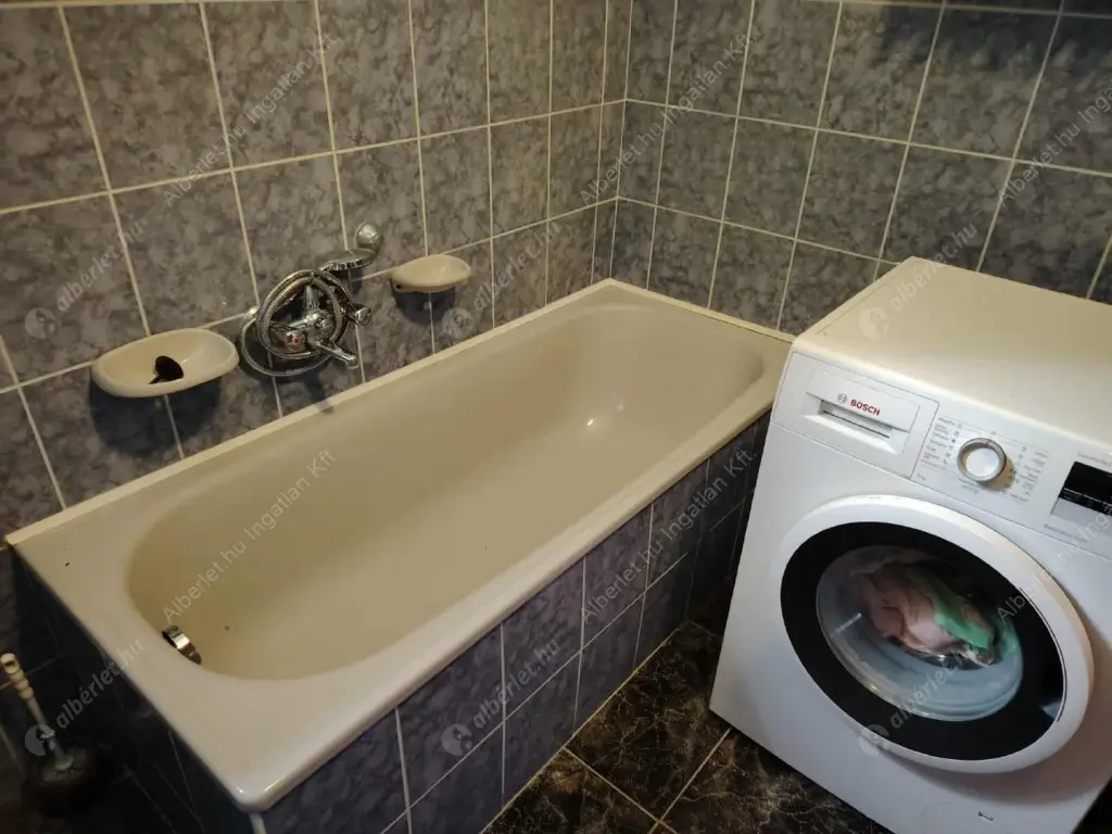 Kiadó albérlet 380000 Ft/hó áron: Nagykovácsi,  Puskin utca. Mérete: 110 nm, 3 szobás | Alberlet.hu - 6591609