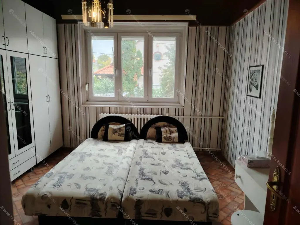 Kiadó albérlet 380000 Ft/hó áron: Nagykovácsi,  Puskin utca. Mérete: 90 nm, 3 szobás | Alberlet.hu - 6666123