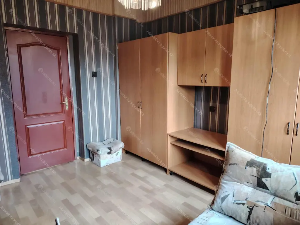 Kiadó albérlet 380000 Ft/hó áron: Nagykovácsi,  Puskin utca. Mérete: 90 nm, 3 szobás | Alberlet.hu - 6666130