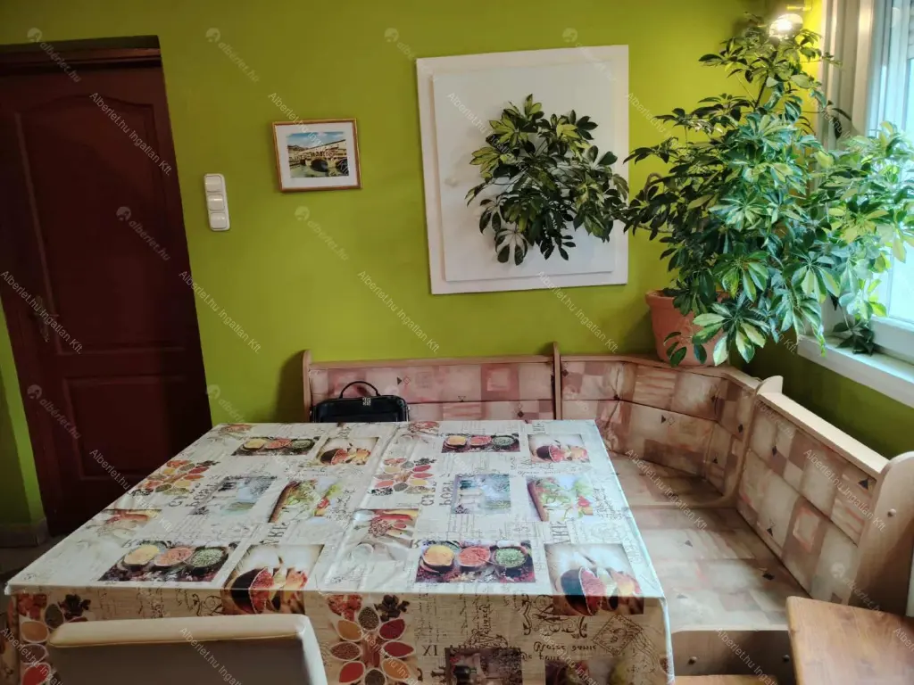 Kiadó albérlet 380000 Ft/hó áron: Nagykovácsi,  Puskin utca. Mérete: 90 nm, 3 szobás | Alberlet.hu - 6666135