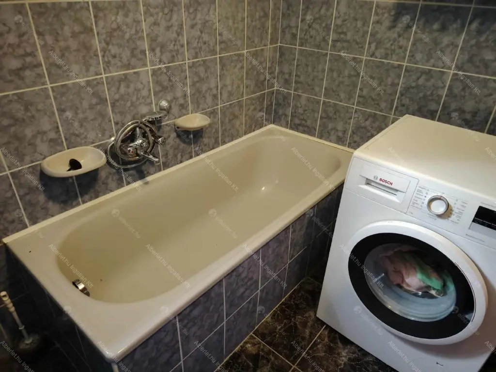 Kiadó albérlet 380000 Ft/hó áron: Nagykovácsi,  Puskin utca. Mérete: 90 nm, 3 szobás | Alberlet.hu - 6666144