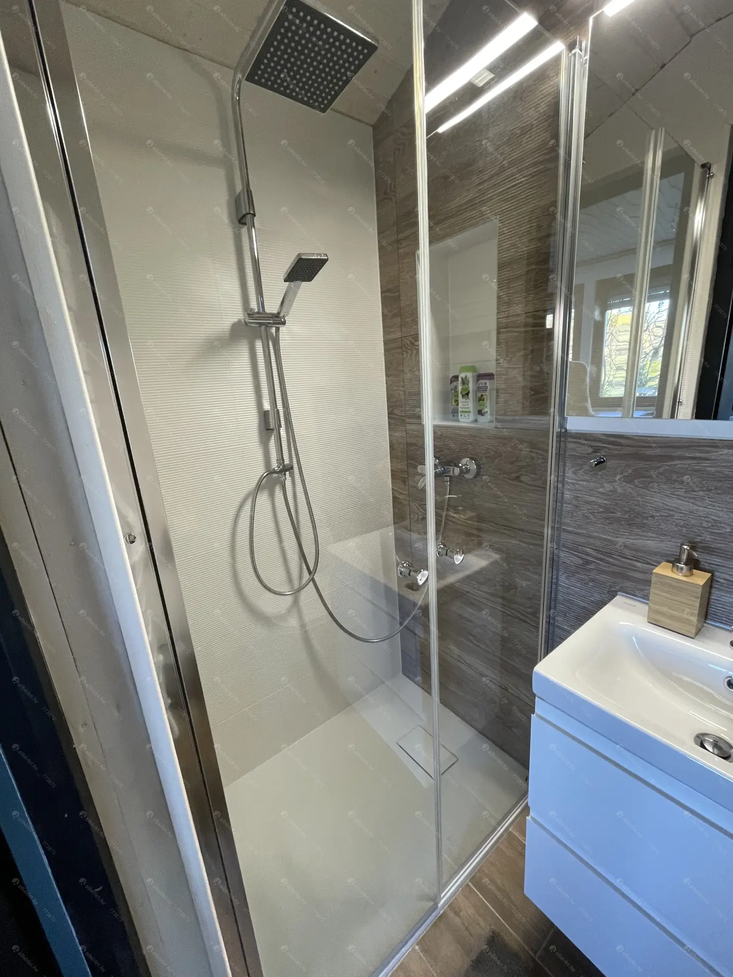 Kiadó albérlet 200000 Ft/hó áron: Nagymaros,  Bokréta utca. Mérete: 23 nm, 1 szobás | Alberlet.hu - 6638731