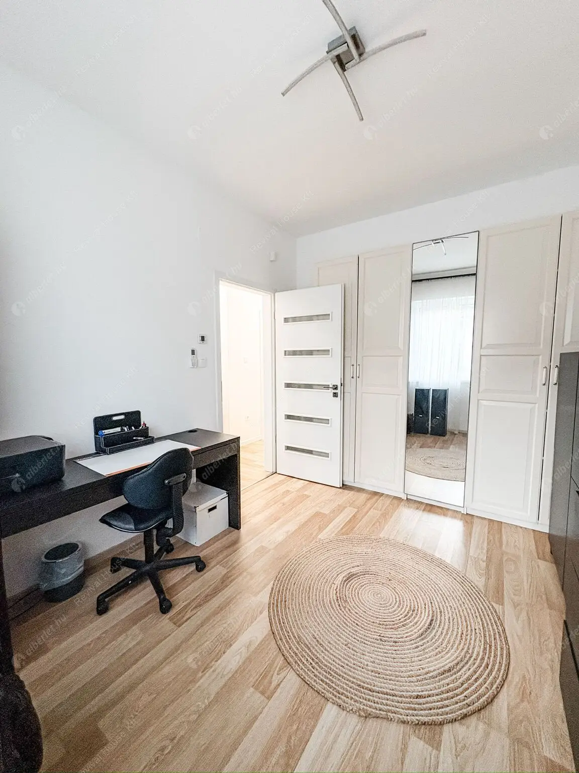 Kiadó albérlet 650000 Ft/hó áron: Nagytarcsa,  Zsurló utca. Mérete: 150 nm, 5 szobás | Alberlet.hu - 6617896