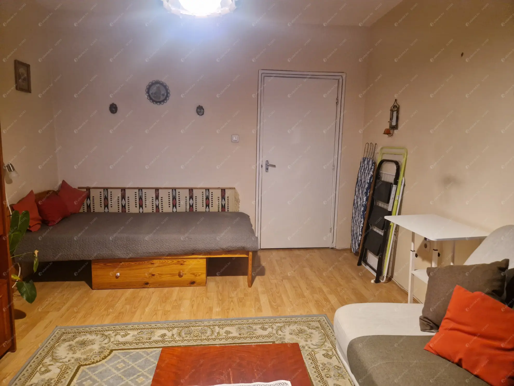 Kiadó albérlet 145000 Ft/hó áron: Pécs,  Nagy Imre út. Mérete: 55 nm, 2 szobás | Alberlet.hu - 6635933