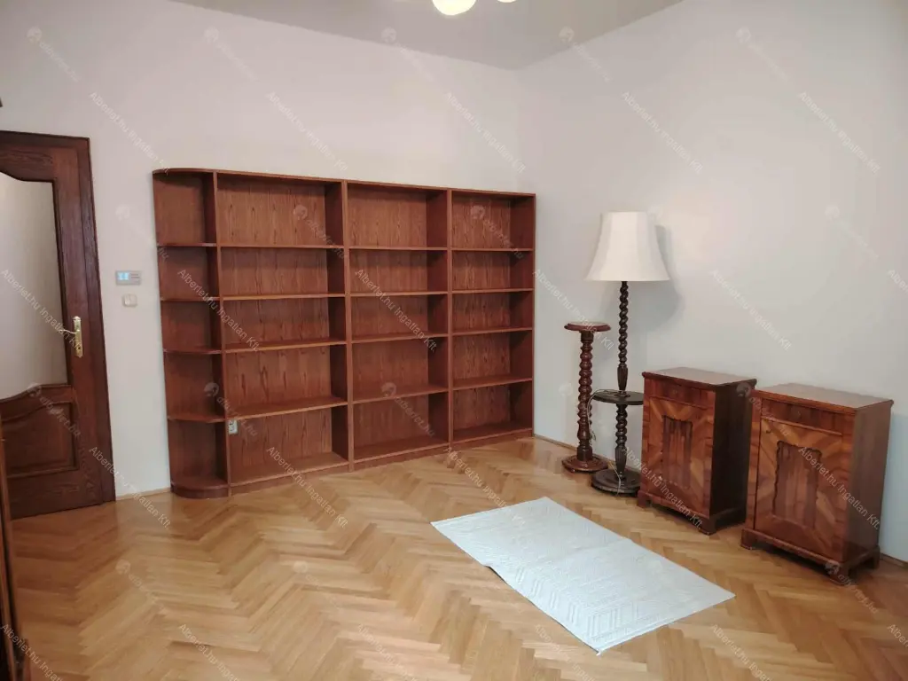 Kiadó albérlet 590000 Ft/hó áron: Remeteszőlős,  Banka utca. Mérete: 190 nm, 5 szobás | Alberlet.hu - 6641930