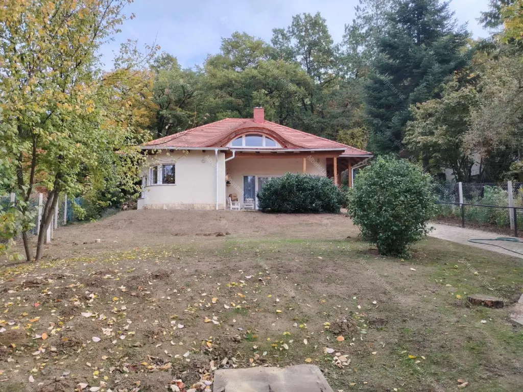 Kiadó albérlet 590000 Ft/hó áron: Remeteszőlős,  Banka utca. Mérete: 190 nm, 5 szobás | Alberlet.hu - 6641932