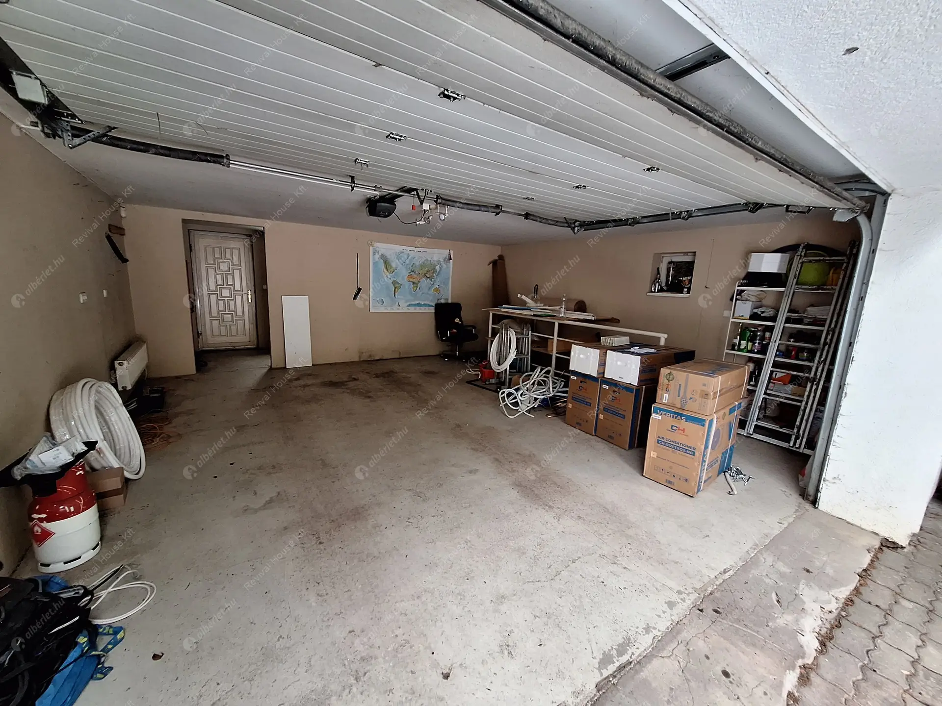 Kiadó albérlet 640000 Ft/hó áron: Remeteszőlős,  Szaturnusz utca. Mérete: 275 nm, 5 szobás | Alberlet.hu - 6366312