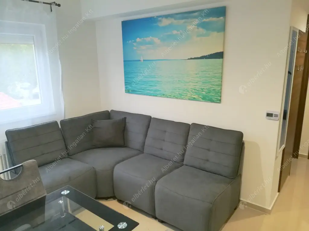 Kiadó albérlet 169000 Ft/hó áron: Siófok,  Köztársaság utca. Mérete: 45 nm, 3 szobás | Alberlet.hu - 6560075