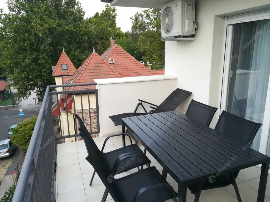 Kiadó albérlet 169000 Ft/hó áron: Siófok,  Köztársaság utca. Mérete: 45 nm, 3 szobás | Alberlet.hu - 6560087