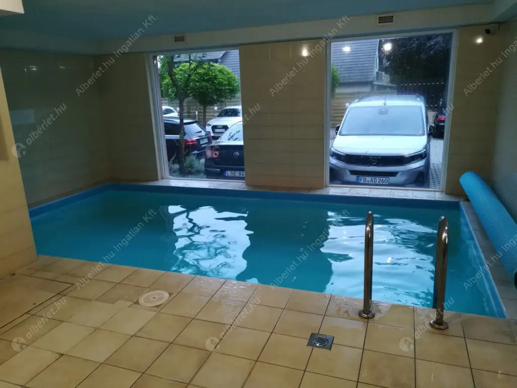 Kiadó albérlet 169000 Ft/hó áron: Siófok,  Köztársaság utca. Mérete: 45 nm, 3 szobás | Alberlet.hu - 6560088