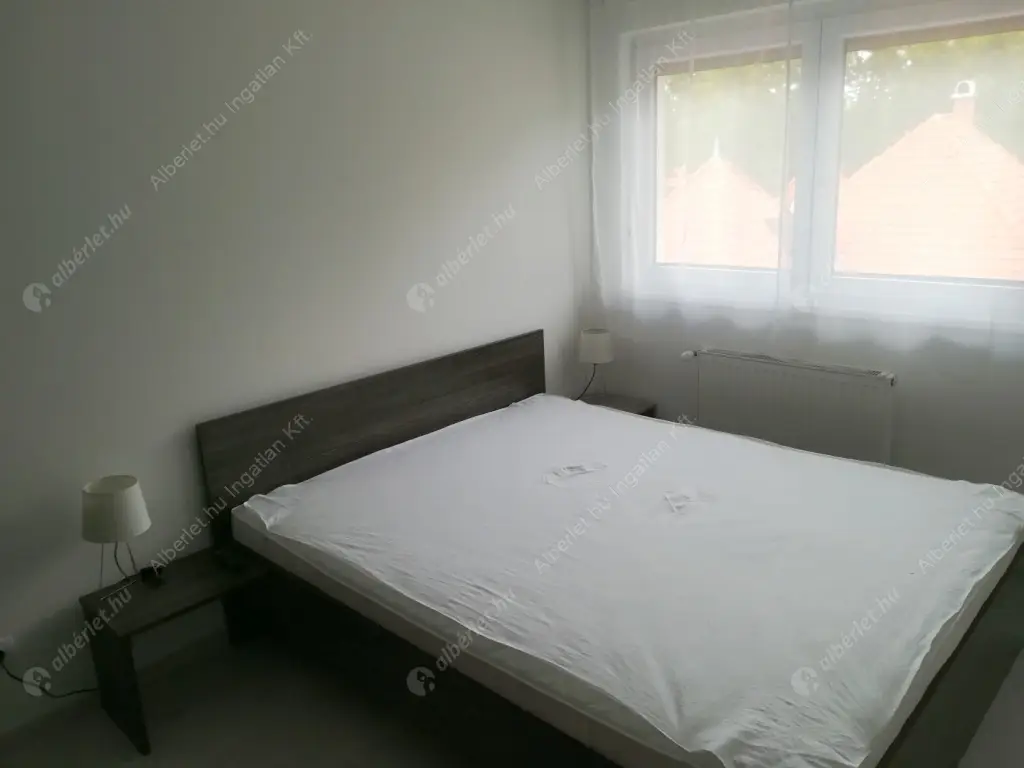 Kiadó albérlet 169000 Ft/hó áron: Siófok,  Köztársaság utca. Mérete: 45 nm, 3 szobás | Alberlet.hu - 6615990