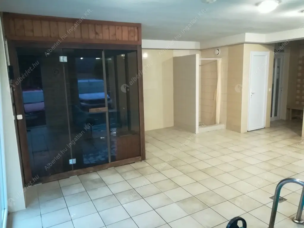 Kiadó albérlet 169000 Ft/hó áron: Siófok,  Köztársaság utca. Mérete: 45 nm, 3 szobás | Alberlet.hu - 6616002