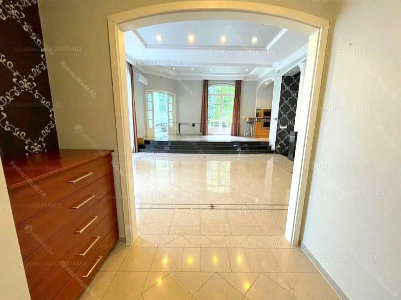 Kiadó albérlet 900000 Ft/hó áron: Solymár,  Kölcsey utca. Mérete: 220 nm, 4 szobás | Alberlet.hu - 6193072