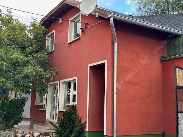 Kiadó albérlet 650000 Ft/hó áron: Szigethalom,  Mű utca . Mérete: 286 nm, 4 szobás | Alberlet.hu - 6553265