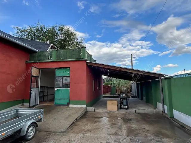 Kiadó albérlet 650000 Ft/hó áron: Szigethalom,  Mű utca . Mérete: 286 nm, 4 szobás | Alberlet.hu - 6553266