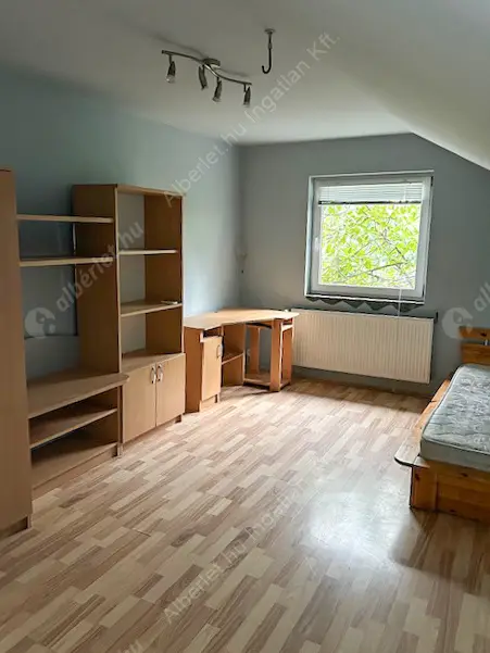 Kiadó albérlet 650000 Ft/hó áron: Szigethalom,  Mű utca . Mérete: 286 nm, 4 szobás | Alberlet.hu - 6553278