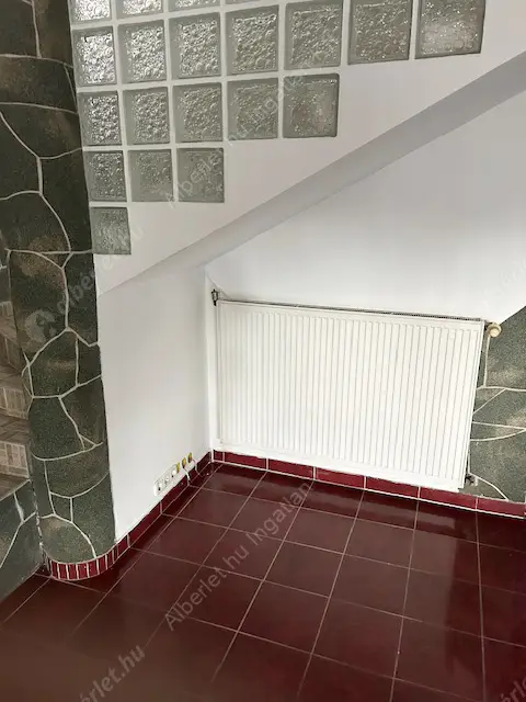 Kiadó albérlet 650000 Ft/hó áron: Szigethalom,  Mű utca . Mérete: 286 nm, 4 szobás | Alberlet.hu - 6553280