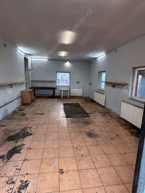 Kiadó albérlet 650000 Ft/hó áron: Szigethalom,  Mű utca . Mérete: 286 nm, 4 szobás | Alberlet.hu - 6553284