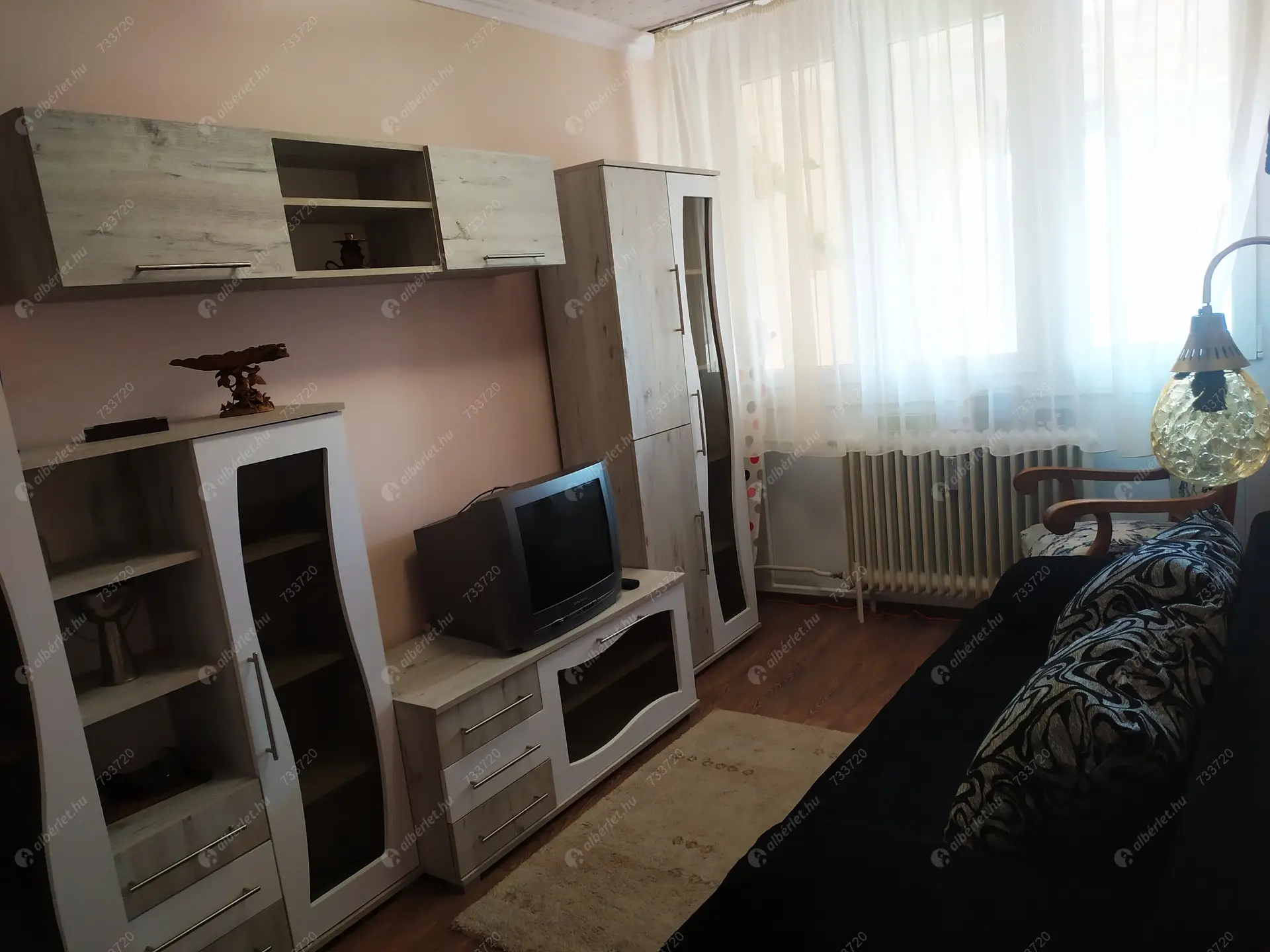 Kiadó albérlet 150000 Ft/hó áron: Szolnok,  Ady Endre út  . Mérete: 49 nm, 1 szobás | Alberlet.hu - 6058569