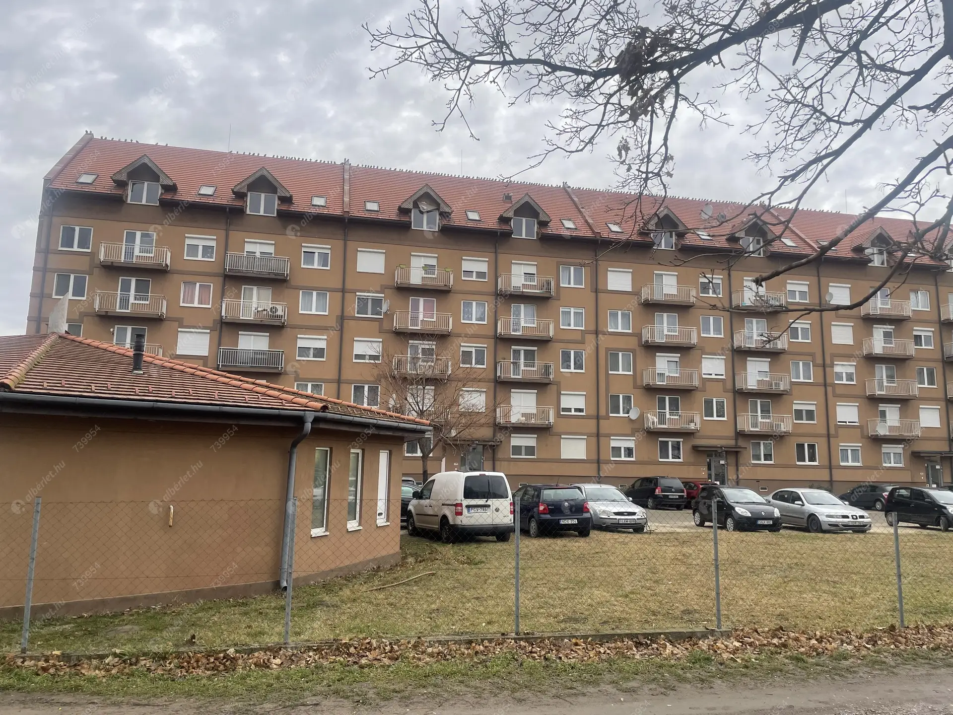 Kiadó albérlet 140000 Ft/hó áron: Táborfalva ,  Tarcsay út . Mérete: 54 nm, 2 szobás | Alberlet.hu - 6160317