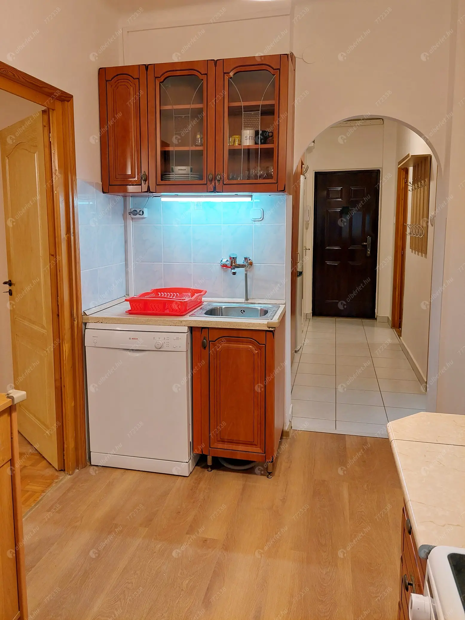 Kiadó albérlet 190000 Ft/hó áron: Tatabánya,   Mártírok útja . Mérete: 57 nm, 2 szobás | Alberlet.hu - 6608056