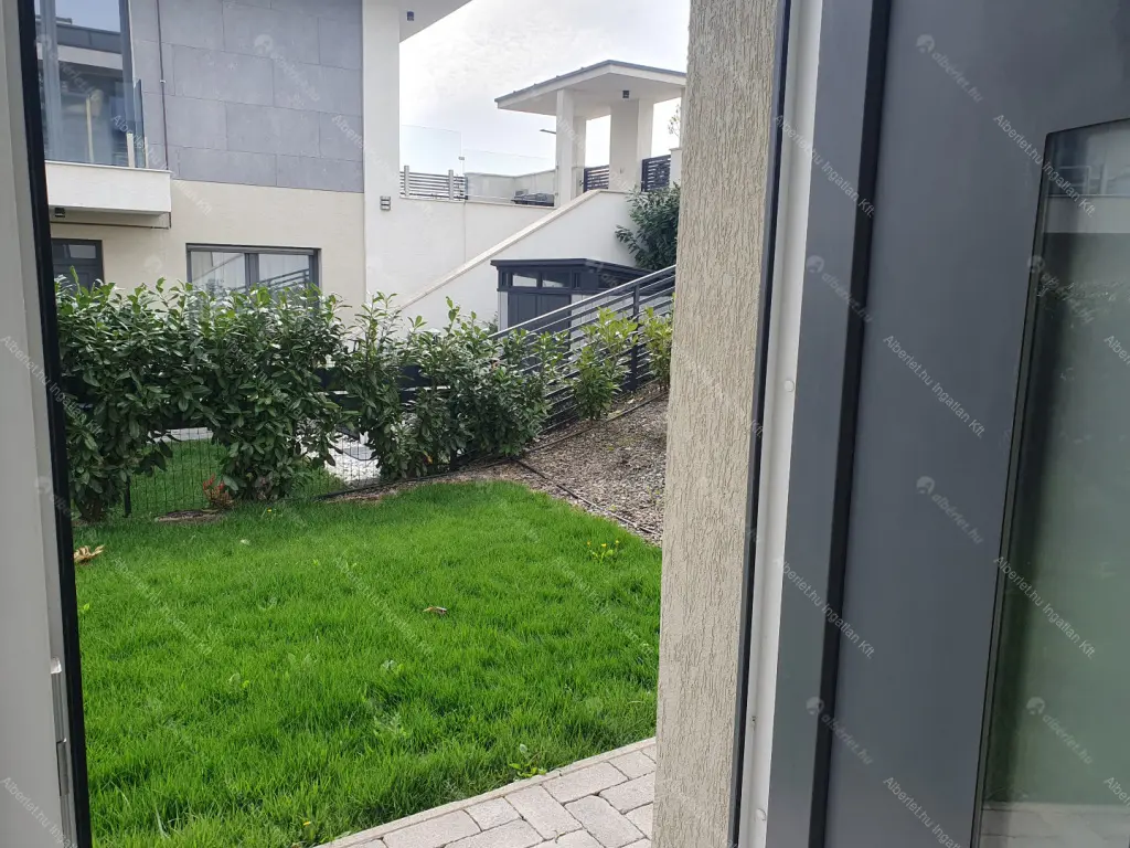 Kiadó albérlet 510000 Ft/hó áron: Törökbálint ,  Balassi Bálint utca. Mérete: 78 nm, 3 szobás | Alberlet.hu - 6698021