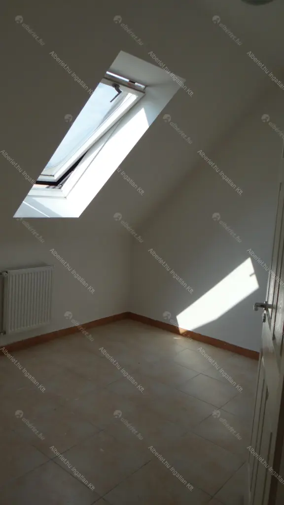 Kiadó albérlet 310000 Ft/hó áron: Üllő,  Bozsik József körút. Mérete: 80 nm, 2 szobás | Alberlet.hu - 6673229