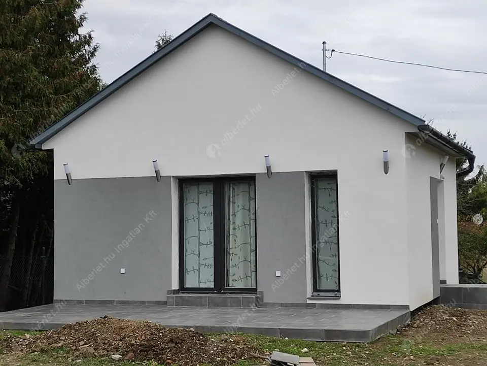 Kiadó albérlet 260000 Ft/hó áron: Üröm,  Tulipán  utca . Mérete: 50 nm, 2 szobás | Alberlet.hu - 6634697