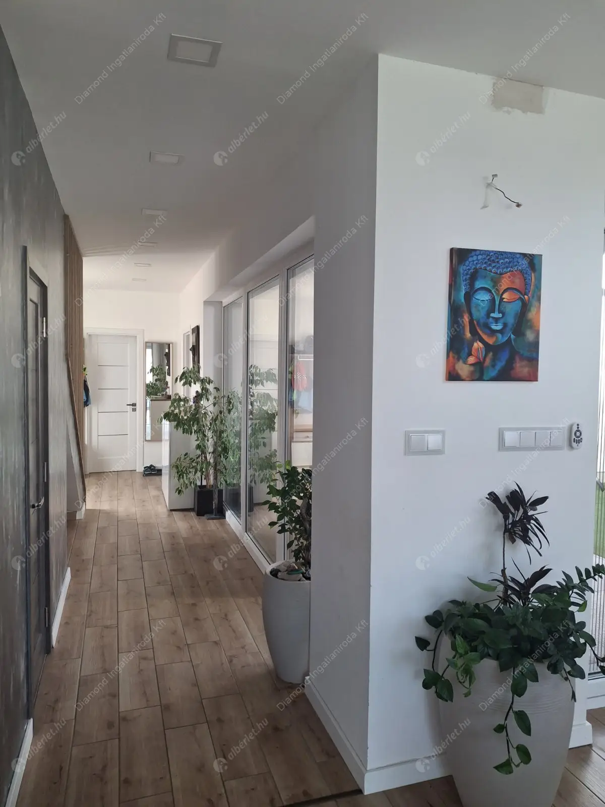 Kiadó albérlet 850000 Ft/hó áron: Üröm,  Völgyliget sétány . Mérete: 150 nm, 5 szobás | Alberlet.hu - 6482212