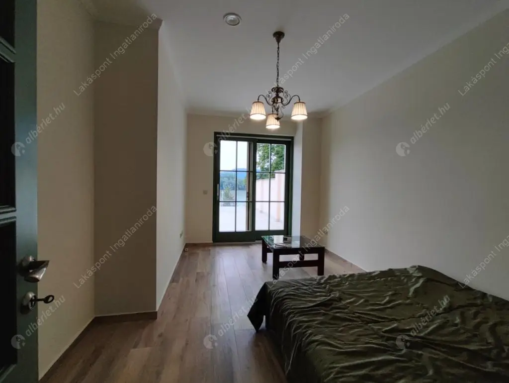 Kiadó albérlet 1161000 Ft/hó áron: Verőce,  Árpád út utca. Mérete: 248 nm, 5 szobás | Alberlet.hu - 6290039
