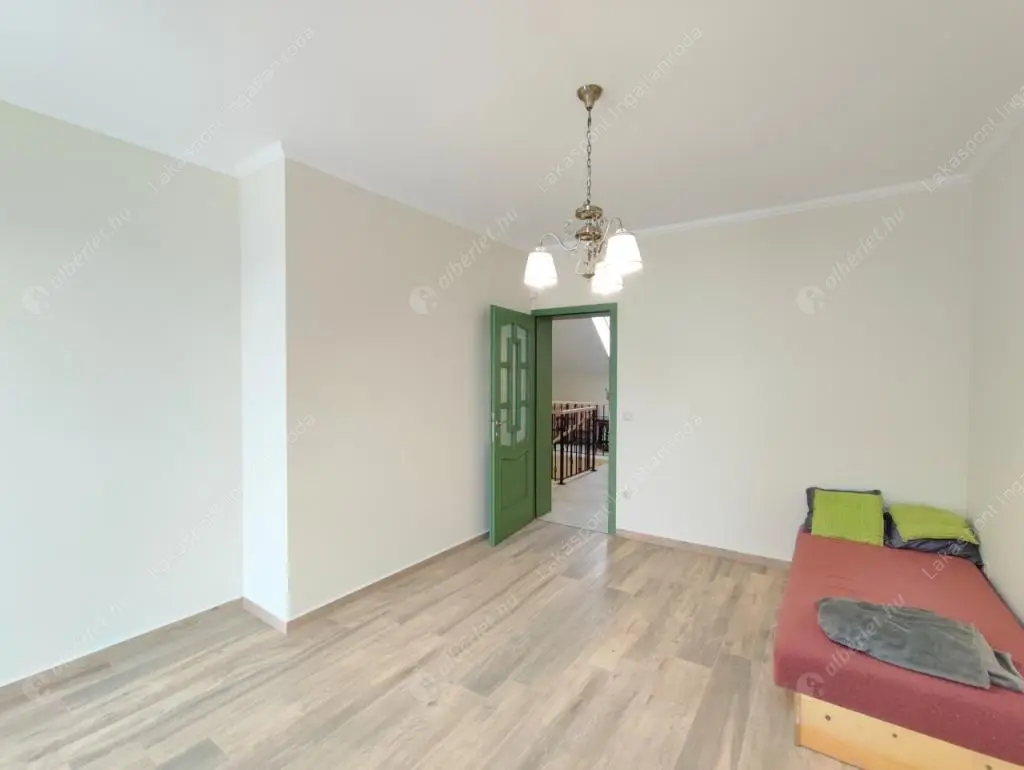 Kiadó albérlet 1161000 Ft/hó áron: Verőce,  Árpád út utca. Mérete: 248 nm, 5 szobás | Alberlet.hu - 6290041