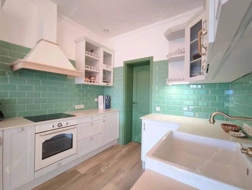 Kiadó albérlet 1161000 Ft/hó áron: Verőce,  Árpád út utca. Mérete: 248 nm, 5 szobás | Alberlet.hu - 6290055