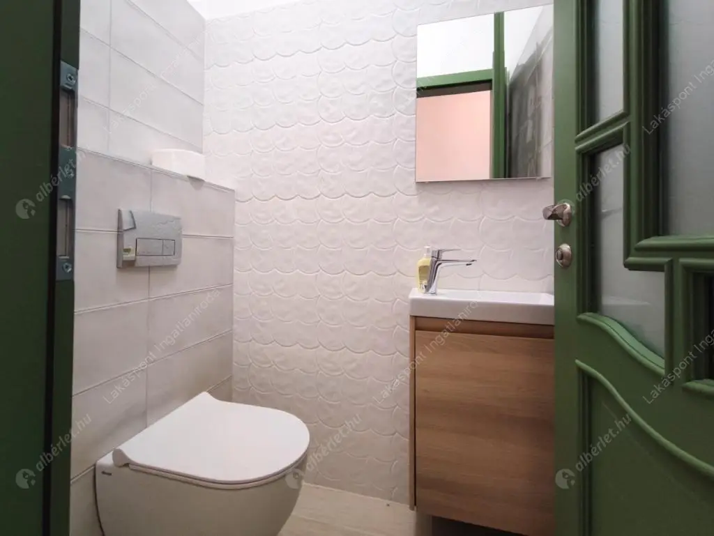 Kiadó albérlet 1161000 Ft/hó áron: Verőce,  Árpád út utca. Mérete: 248 nm, 5 szobás | Alberlet.hu - 6290067