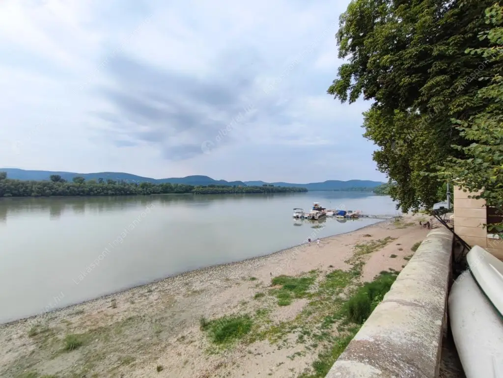 Kiadó albérlet 1161000 Ft/hó áron: Verőce,  Árpád út utca. Mérete: 248 nm, 5 szobás | Alberlet.hu - 6290075