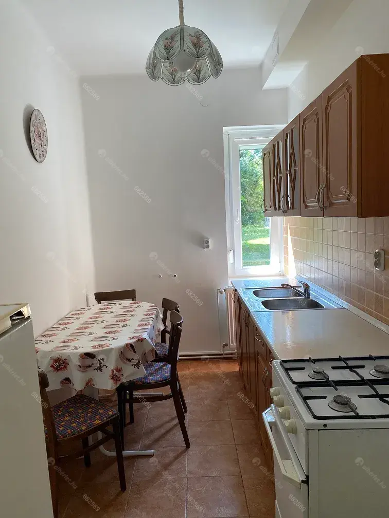 Kiadó albérlet 175000 Ft/hó áron: Veszprém,  Csikász Imre utca. Mérete: 52 nm, 2 szobás | Alberlet.hu - 6649586